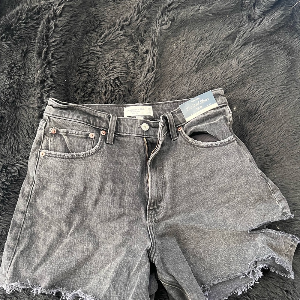 Women’s Abercrombie High Rise curve Dad Shorts BNWT 29 black